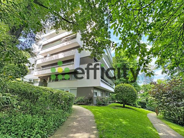 Appartement
         4 pièces
        - 92 m² 499 800 € *