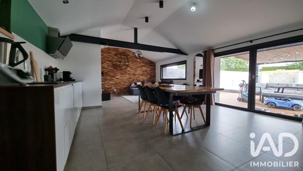 Maison à vendre 5 pièces 110 m² Saint-Romain-le-Puy