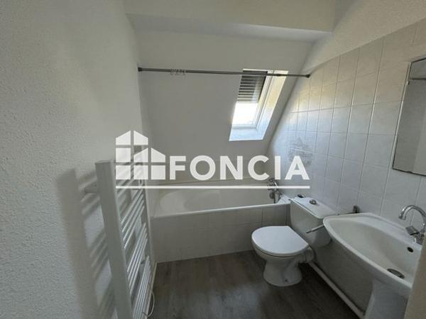 Location Studio 21.93 m² - 10 RUE PAUL ELUARD Pau 64000