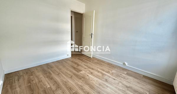 Location Appartement 2 pièces 45 m² - Montrouge 92120