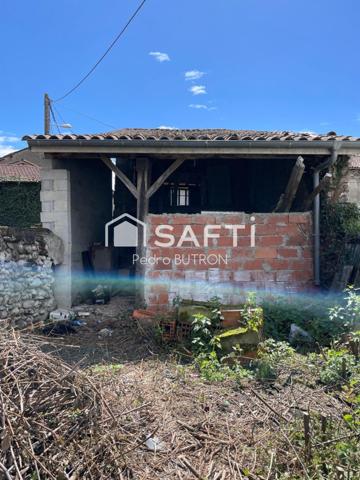 Grange à rénover au centre ville, bien rare.