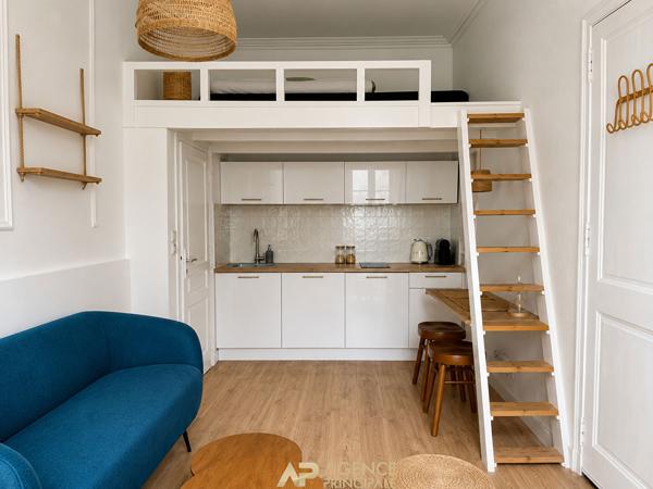 Hypercentre La Rochelle Studio coup de coeur entièrement rénové 132 900 € **  - Référence  FB747