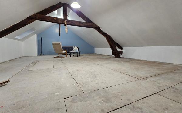 Maison à vendre    5 pièces • 185 m2 Boult-aux-Bois