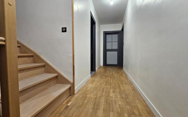 Maison à vendre    5 pièces • 185 m2 Boult-aux-Bois