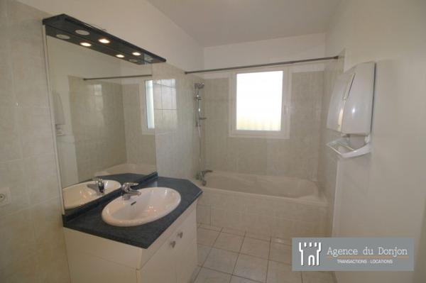 Maison ancienne Saint-Genis-de-Saintonge 86 m²