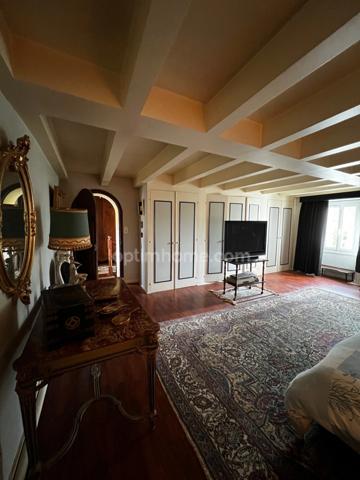 MOULIN SUR LA VALLÉE DE L'ANTENNE QUATRE CHAMBRES PLUS UN STUDIO