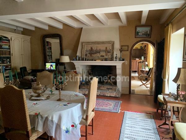 MOULIN SUR LA VALLÉE DE L'ANTENNE QUATRE CHAMBRES PLUS UN STUDIO