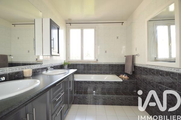 Maison à vendre 5 pièces 132 m² Saint-Maur-des-Fossés