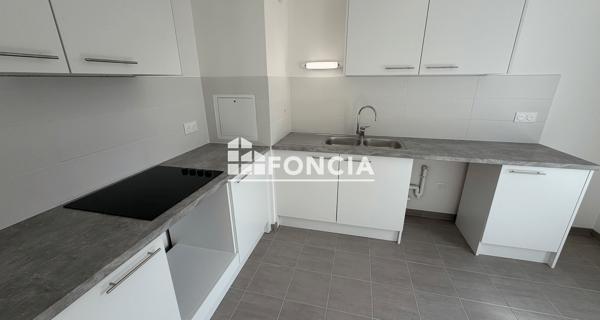 Location Appartement 3 pièces 80.61 m² - Evry 91000