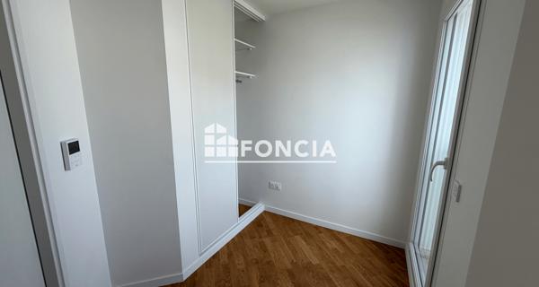 Location Appartement 3 pièces 80.61 m² - Evry 91000