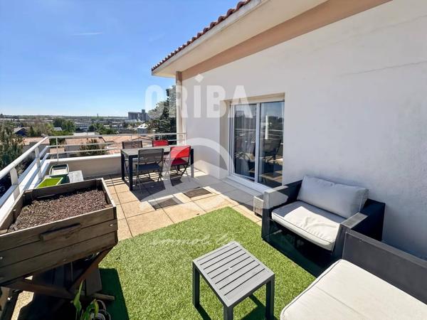 Appartement T3 duplex avec grande terrasse au dernier étage – CHANTENAY