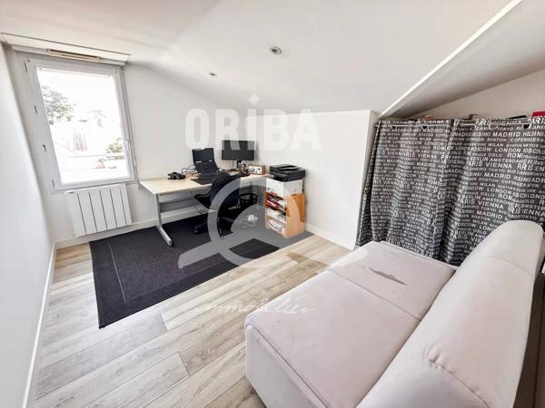 Appartement T3 duplex avec grande terrasse au dernier étage – CHANTENAY
