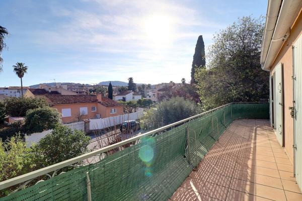 Achat maison Hyères - 8 pièce(s) - 225 m² - 850 000 €