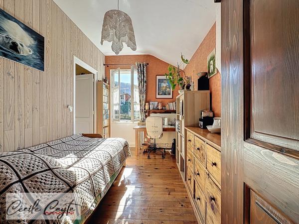 EYBENS- le Bourg, Charmante Maison 1930, 4/5 pièces avec garage