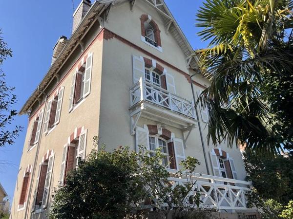 Maison à vendre |  Pau |  6 pièces | 270 m²