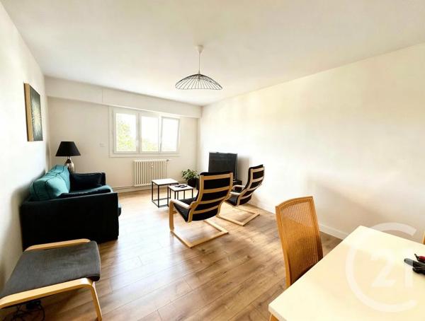 Appartement F3 à vendre  3 pièces - 53,01 m 2   LA ROCHE SUR YON  - 85