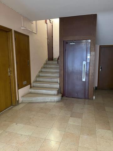 APPARTEMENT VUE CATHEDRALE A 5 MN A PIED DE LA GARE SNCF