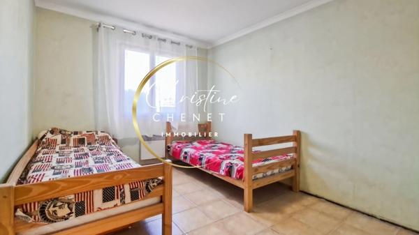 🏡 EXCLUSIVITÉ – Charmante maison de plain-pied 3 chambres avec beau terrain arboré !