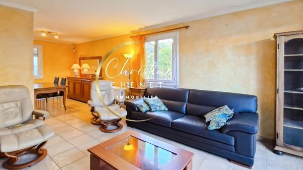 🏡 EXCLUSIVITÉ – Charmante maison de plain-pied 3 chambres avec beau terrain arboré !