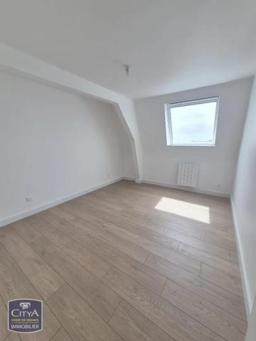 Appartement à louer 3 pièces 64.8m² Armentières (59280)
