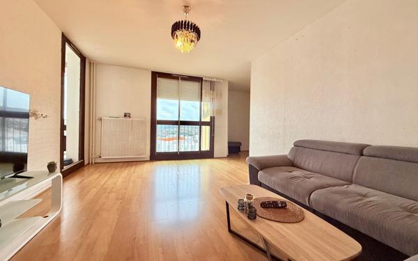 Appartement à vendre    5 pièces • 92,29 m2 Chenôve