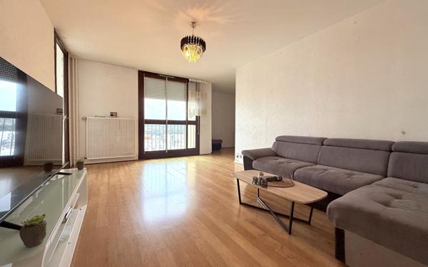 Appartement à vendre    5 pièces • 92,29 m2 Chenôve