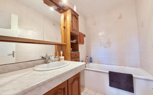 Appartement à vendre    5 pièces • 92,29 m2 Chenôve