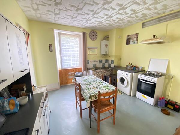 Appartement Cernay 3 pièce(s) 70.93 m² + petite cave et jardin en commun
