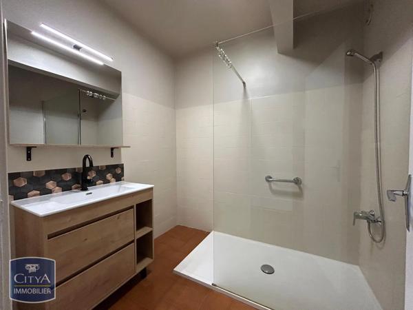 Appartement à louer 3 pièces 76.5m² Carpentras (84200)
