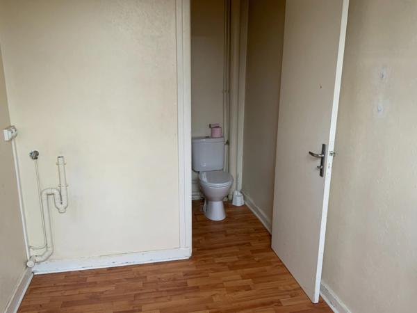 Maison à vendre 5 pièces DESCARTES (37) avec la possibilité d avoir deux logements
