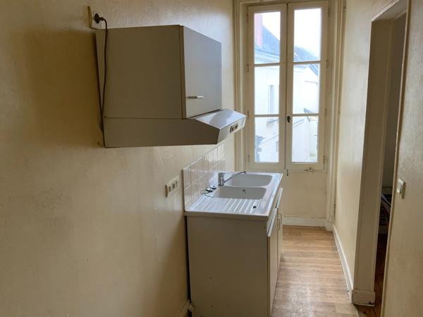 Maison à vendre 5 pièces DESCARTES (37) avec la possibilité d avoir deux logements