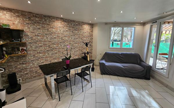 Appartement à vendre    4 pièces • 79 m2 Aubagne