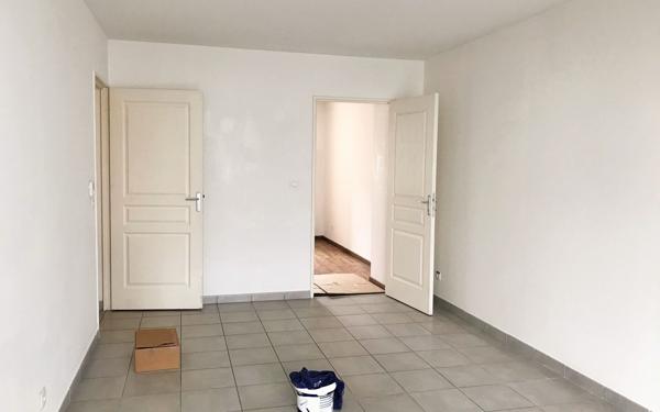 Appartement à vendre    2 pièces • 48,25 m2 Vénissieux