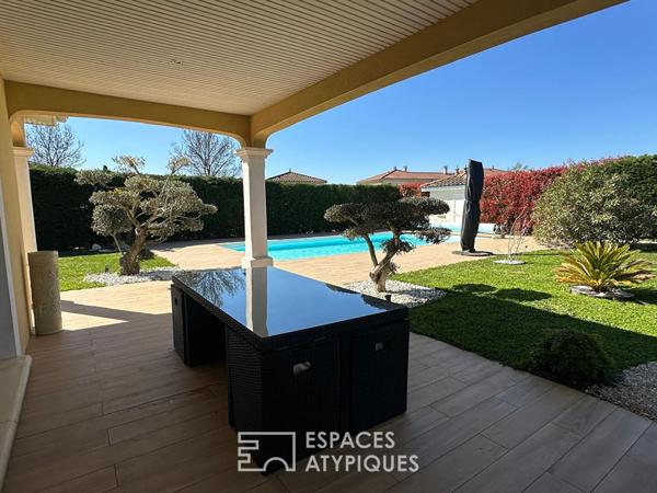 Villa au calme avec piscine sur les hauteurs de Saint-Bonnet-de-Mûre