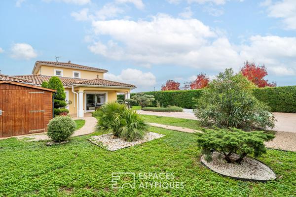 Villa au calme avec piscine sur les hauteurs de Saint-Bonnet-de-Mûre
