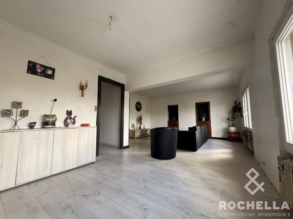 Grande Maison avec Piscine, Garage et maison annexe – Saint-Jean-d'Angély