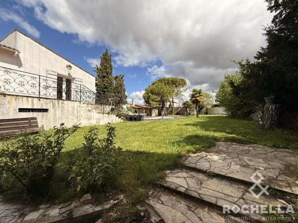 Grande Maison avec Piscine, Garage et maison annexe – Saint-Jean-d'Angély