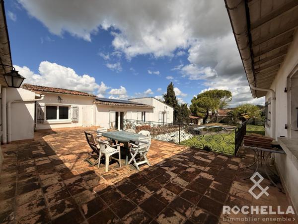 Grande Maison avec Piscine, Garage et maison annexe – Saint-Jean-d'Angély