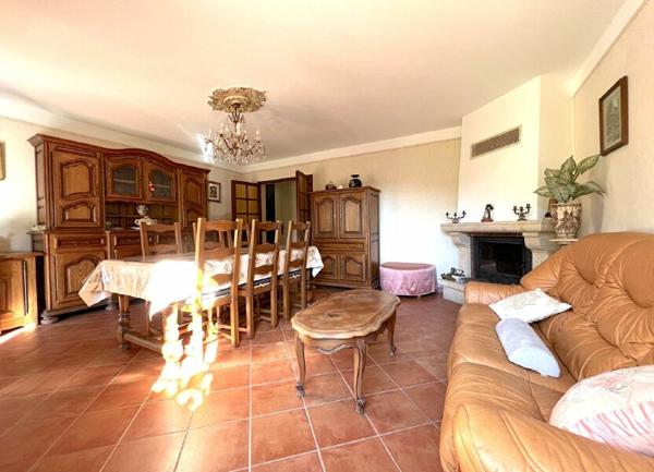 Maison à vendre    4 pièces •  Pertuis