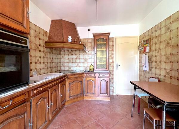 Maison à vendre    4 pièces •  Pertuis