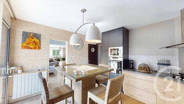 Maison à vendre  6 pièces - 167,93 m 2   BATZ SUR MER  - 44