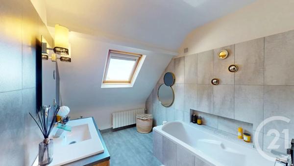Maison à vendre  6 pièces - 167,93 m 2   BATZ SUR MER  - 44