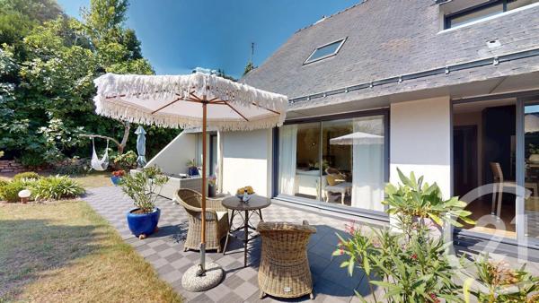 Maison à vendre  6 pièces - 167,93 m 2   BATZ SUR MER  - 44