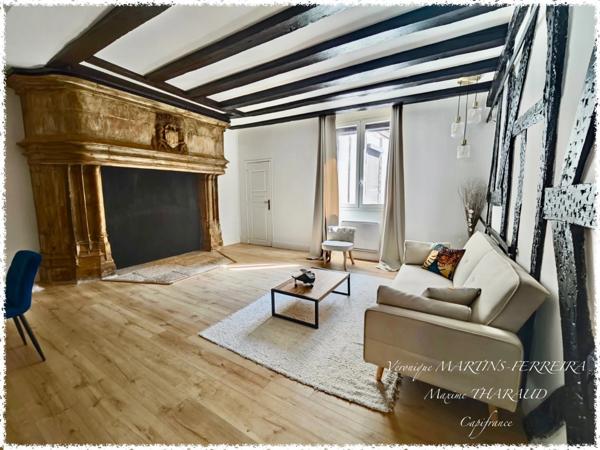 🏰 Appartement d’Exception de 143 m² – Demeure Historique de 1488 – Quartier Saint-Sulpice, Bourges 🏰