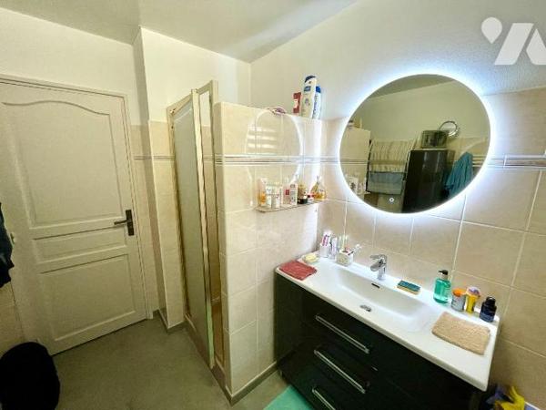 MAISON SUR SOUS-SOL AVEC CONFORT DU PLAIN-PIED.
A VENDRE A RETHEL, AXE REIMS/CHARLEVILLE-MEZIE...