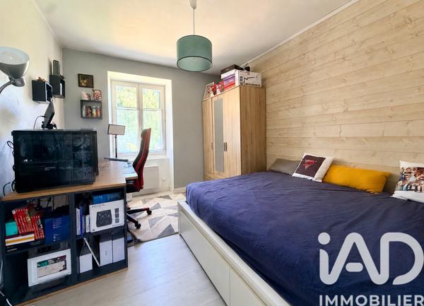 Maison à vendre 5 pièces 158,55 m² Saint-Léonard-de-Noblat