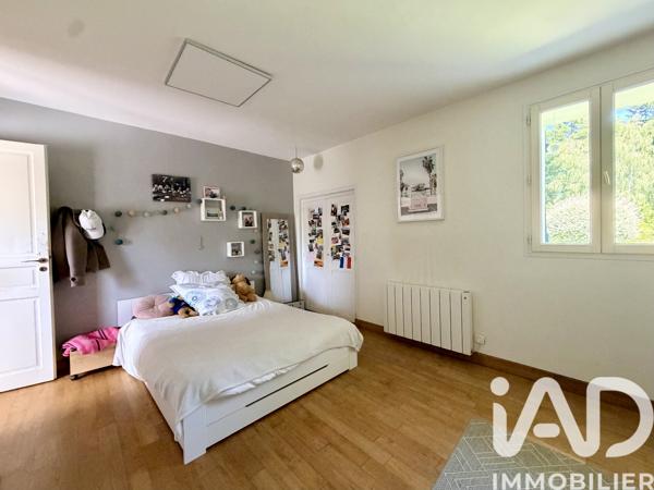 Maison à vendre 5 pièces 158,55 m² Saint-Léonard-de-Noblat