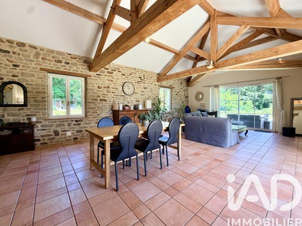 Maison à vendre 5 pièces 158,55 m² Saint-Léonard-de-Noblat