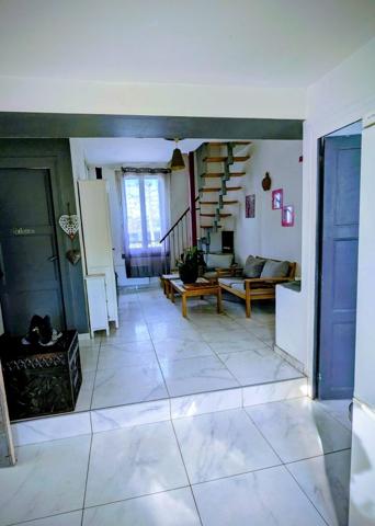 À vendre - Maison, 4 pièces située à Saint-Pierre-des-Corps (37700)