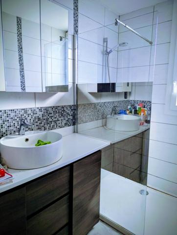 À vendre - Maison, 4 pièces située à Saint-Pierre-des-Corps (37700)